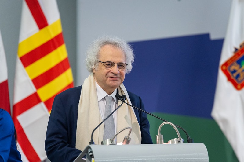 La literatura es más indispensable que nunca - Amin Maalouf