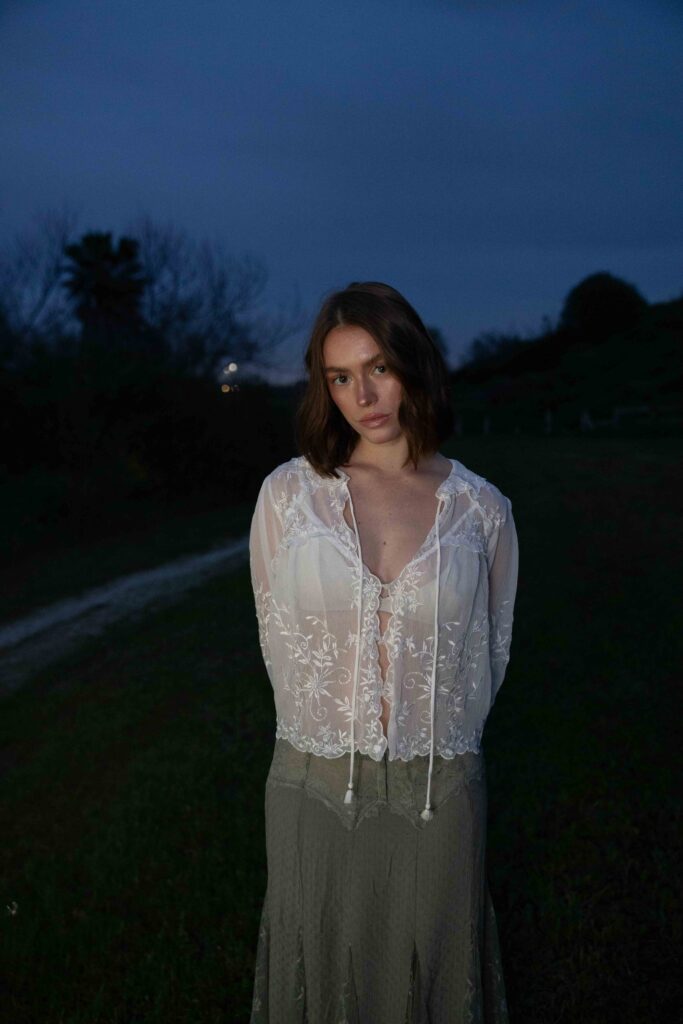 Ivanna debuta con Mis Ventanas