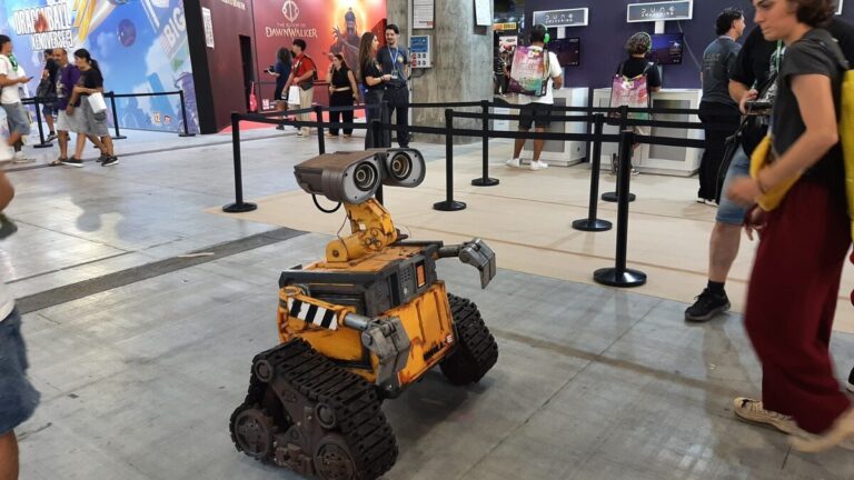 San Diego Comic-Con Málaga conquista con sorpresas e invitados inesperados en el Hall M