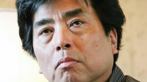 Fallece a los 74 años Ryu Murakami, el provocador autor de ‘Azul casi transparente’