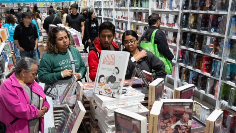 Feria del Libro del Zócalo 2026: fechas y actividades imperdibles en Ciudad de México