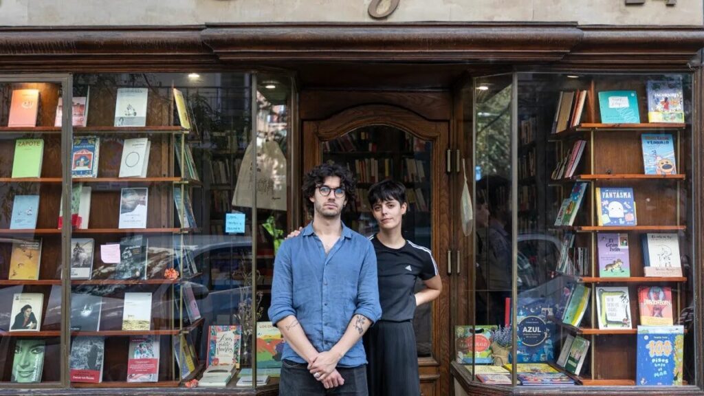 La librería Pérgamo de Madrid cierra sus puertas por la presión inmobiliaria