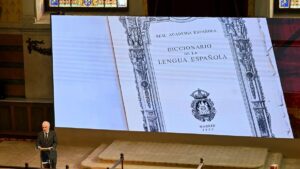 La Real Academia Española lanza la primera edición nativa digital del DLE con miles de nuevas palabras